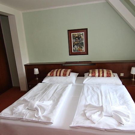 Zamek Havirov Hotell Exteriör bild