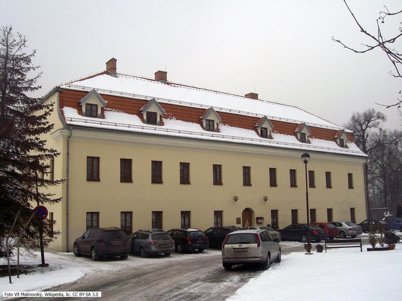 Zamek Havirov Hotell Exteriör bild